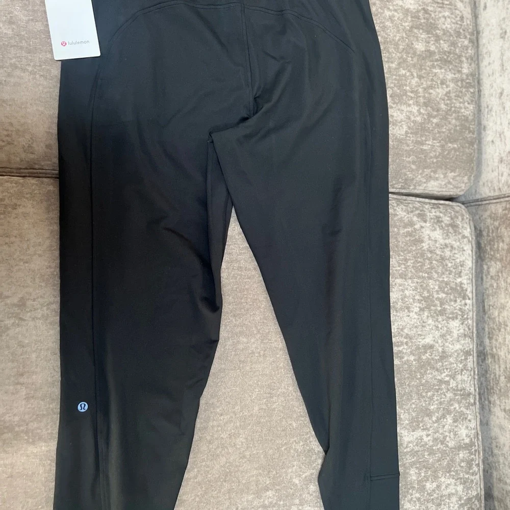 NWT Lululemon It's Rulu ™ Run HR
Jogger *Fleece - Picture 2 of 7